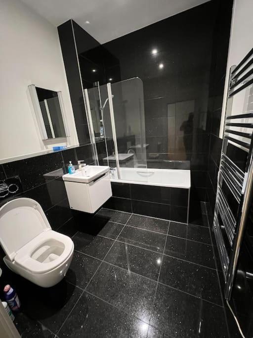 Cozy Modern Apartment In Croydon Central Zewnętrze zdjęcie