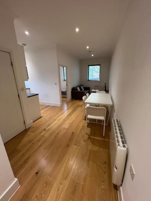 Cozy Modern Apartment In Croydon Central Zewnętrze zdjęcie